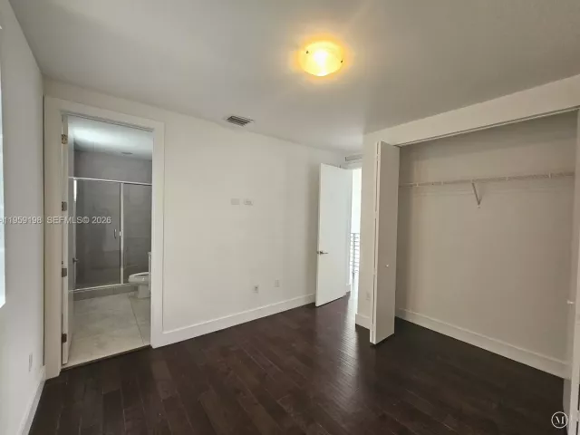 5-bedroom home for sale in Doral -  - MondialRealty