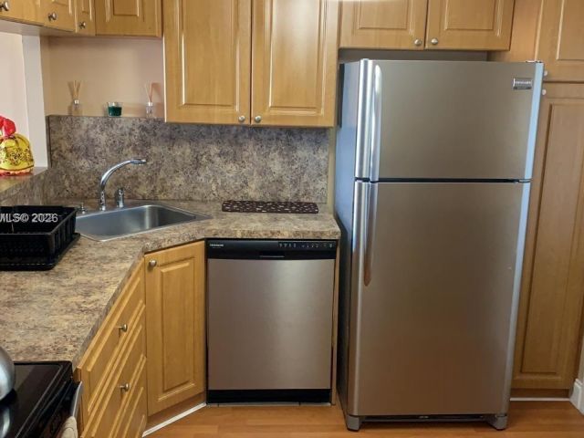 Apartment for rent  Unit #318 - photo 7501921