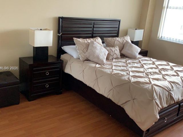 Apartment for rent  Unit #318 - photo 7501923