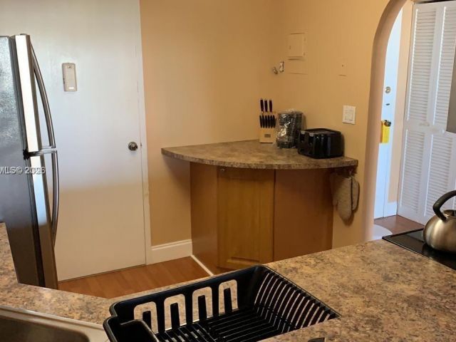 Apartment for rent  Unit #318 - photo 7501924