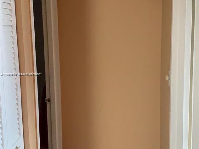 Apartment for rent  Unit #318 - photo 7501928