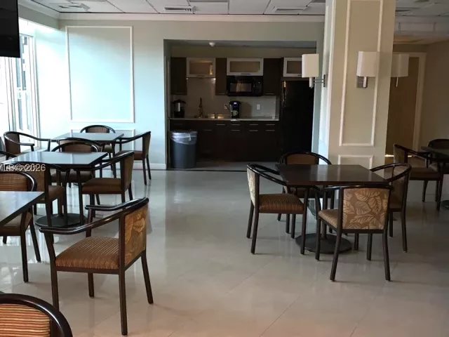 1-bedroom condo for rent in Hallandale Beach - 3180 S Ocean Dr 318 - MondialRealty