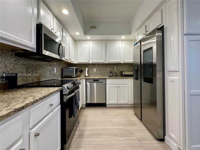 Apartment for rent  Unit #8P - photo 7341941