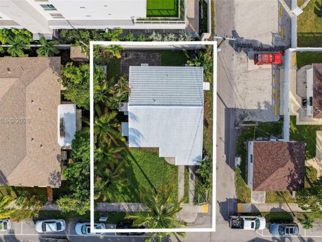 Home for rent at 517 S 19th Ave 517 - photo 7474397