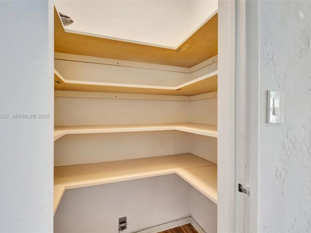 Home for rent at 517 S 19th Ave 517 - photo 7474410