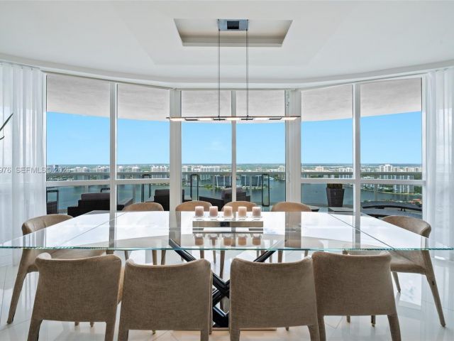 Apartment for sale  Unit #5201 - photo 7345346