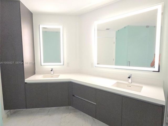 Apartment for sale  Unit #4604 - photo 7344459