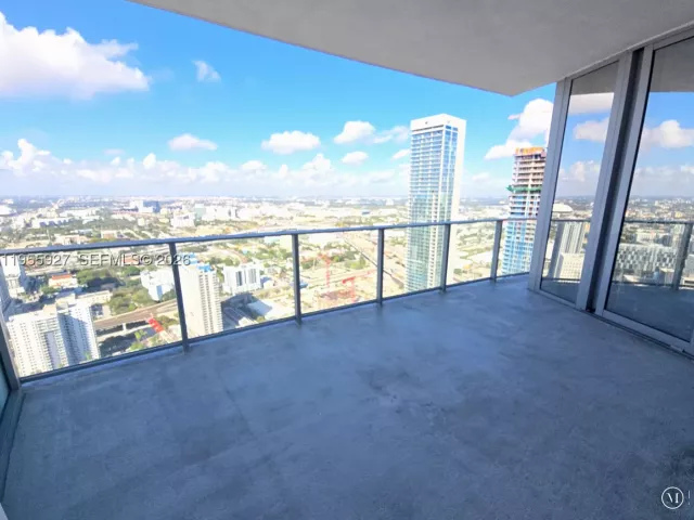 1-bedroom condo for sale in Miami - 851 NE 1st Ave 4604 - MondialRealty