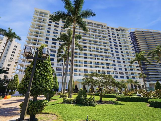 Apartment for rent  Unit #14D - photo 7472258