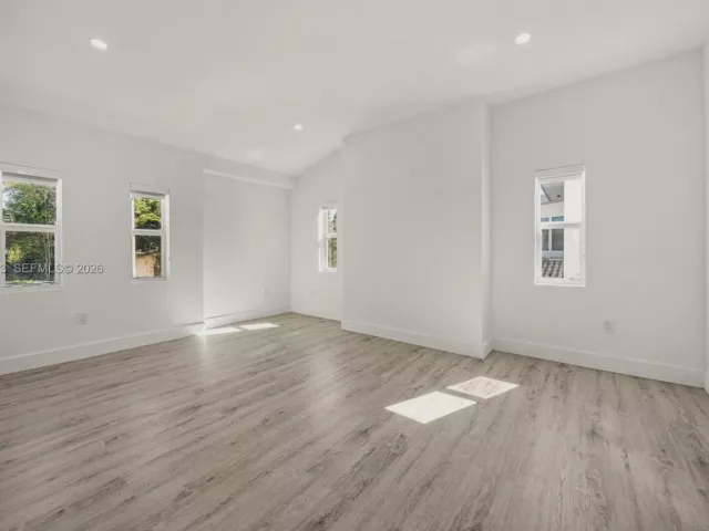 4-bedroom home for sale in Miami Beach - 3166 Royal Palm Ave - MondialRealty