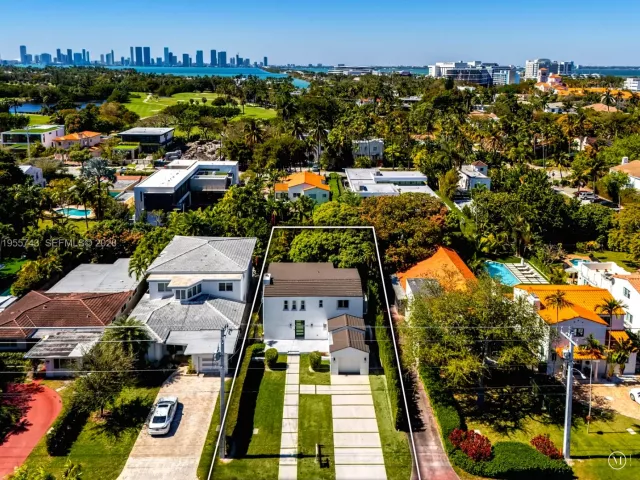 4-bedroom home for sale in Miami Beach - 3166 Royal Palm Ave - MondialRealty