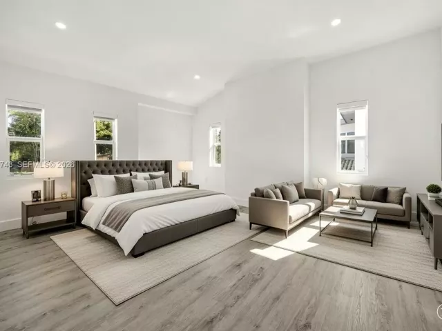 4-bedroom home for sale in Miami Beach - 3166 Royal Palm Ave - MondialRealty