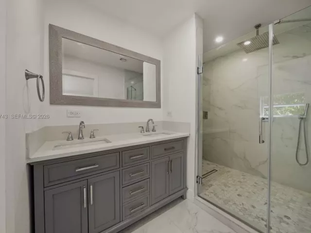 4-bedroom home for sale in Miami Beach - 3166 Royal Palm Ave - MondialRealty