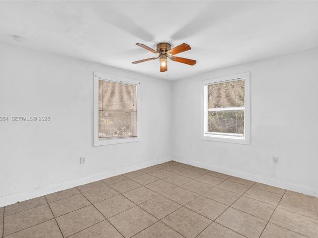 Home for rent at 2800 NW 6th Ct - photo 7445147