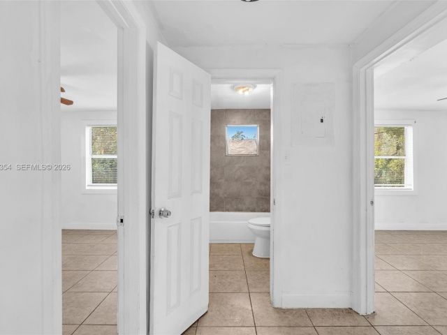 Home for rent at 2800 NW 6th Ct - photo 7445148