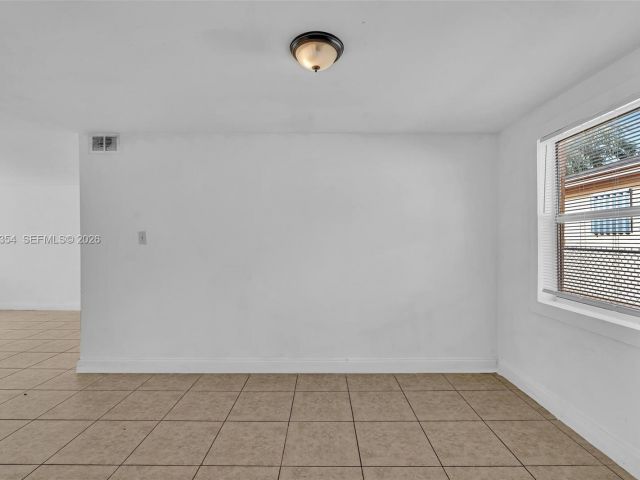 Home for rent at 2800 NW 6th Ct - photo 7445149
