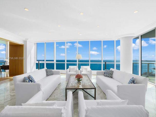 Apartment for rent  Unit #3403 - photo 7428911