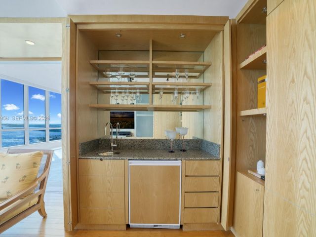 Apartment for rent  Unit #3403 - photo 7428919