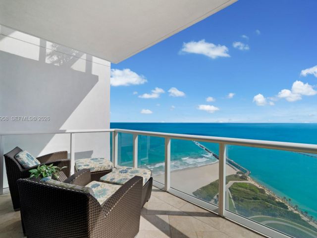 Apartment for rent  Unit #3403 - photo 7428923