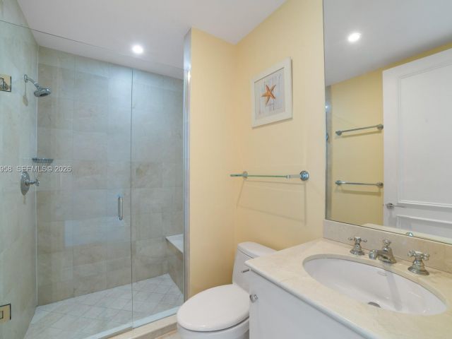 Apartment for rent  Unit #3403 - photo 7428925