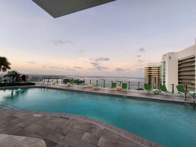 Apartment for sale  Unit #2401 - photo 7472859