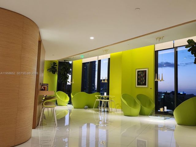 Apartment for sale  Unit #2401 - photo 7472862