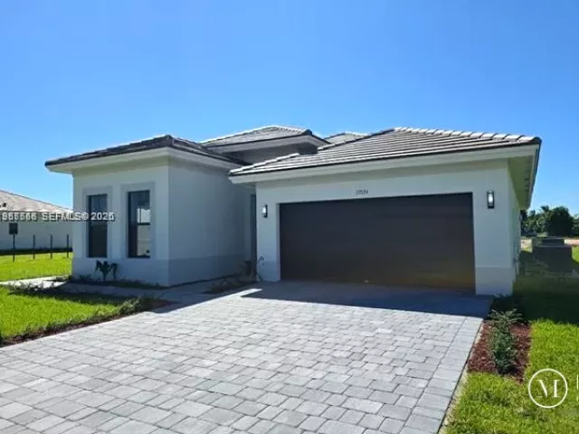 4-bedroom home for sale in Homestead - 19534 SW 324 St - MondialRealty