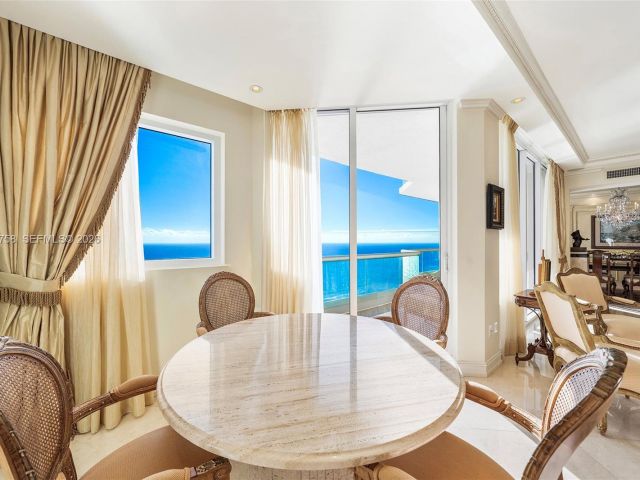 Apartment for sale  Unit #4103 - photo 7345611