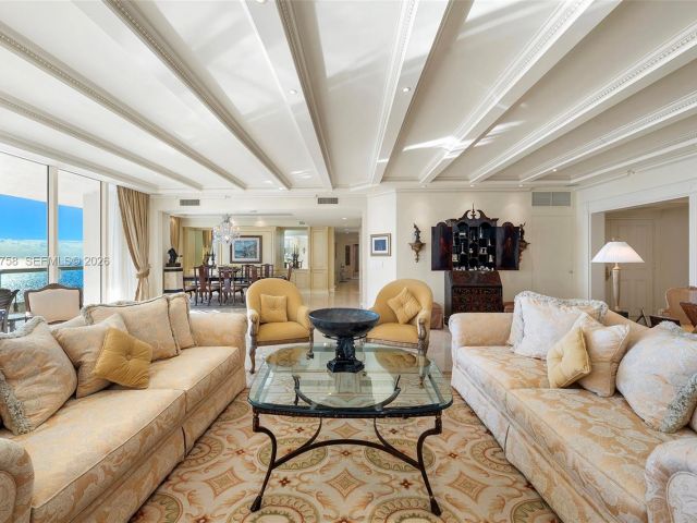 Apartment for sale  Unit #4103 - photo 7345615