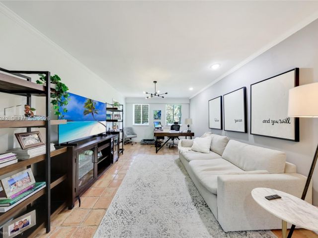 4-bedroom home for rent in Key Biscayne -  - MondialRealty