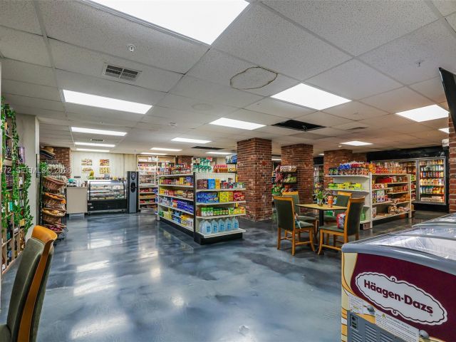 Apartment for sale  Unit #833 - photo 7448800