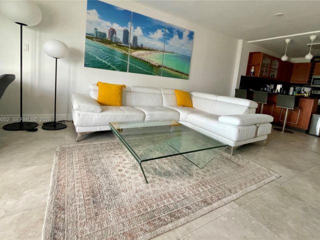 Apartment for rent  Unit #1705 - photo 7347267