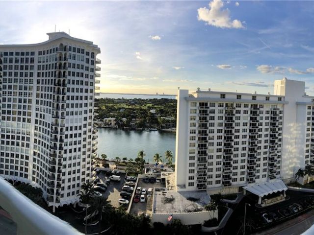 Apartment for rent  Unit #1705 - photo 7347269