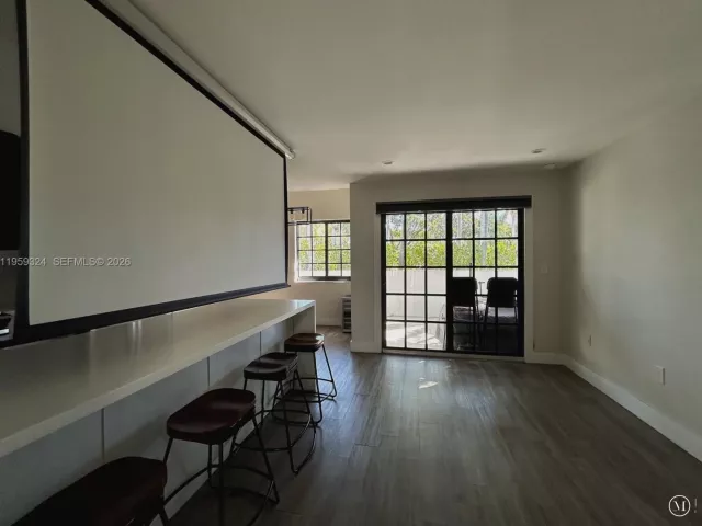 3-bedroom home for rent in Miami - 3538 SW 17th St 1B - MondialRealty