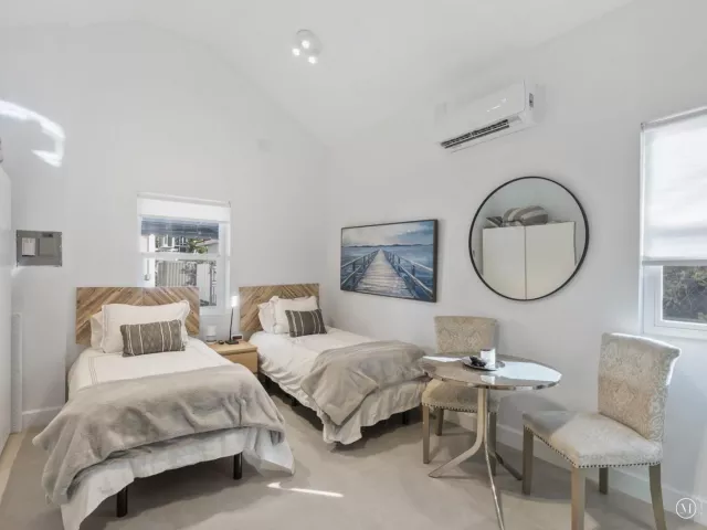 4-bedroom home for rent in Surfside - 9232 Harding Avenue - MondialRealty