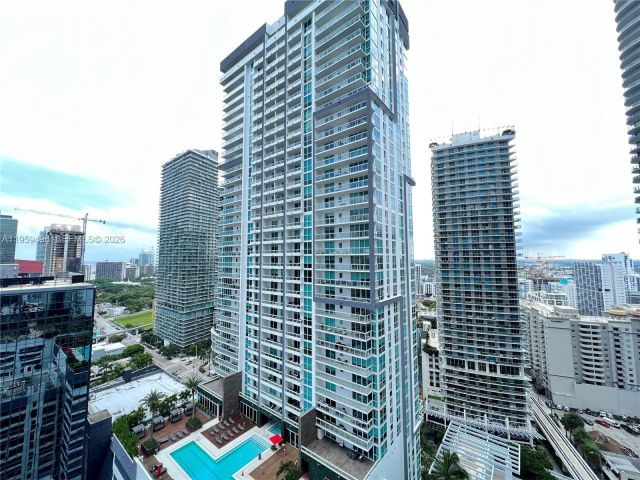 1-bedroom condo for rent in Miami - 1060 Brickell Ave 2513 - MondialRealty