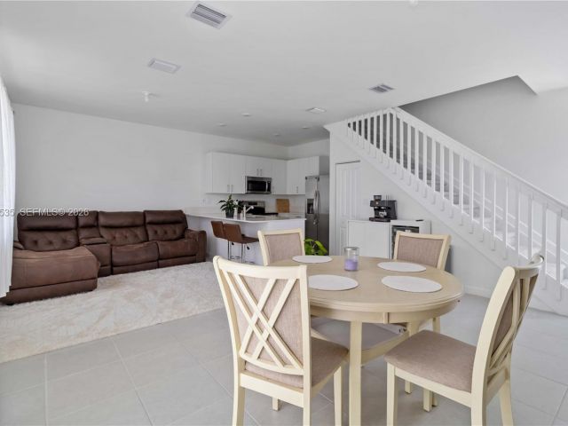 4-bedroom home for rent in Homestead - 760 SE 13th Ct - MondialRealty