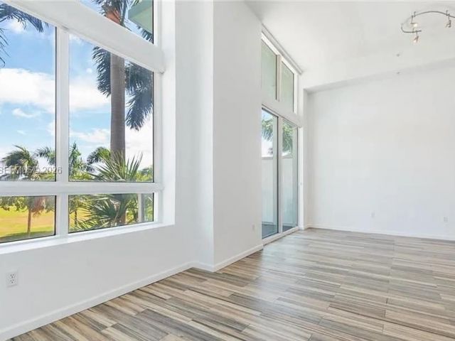 Apartment for sale  Unit #506 - photo 7495234