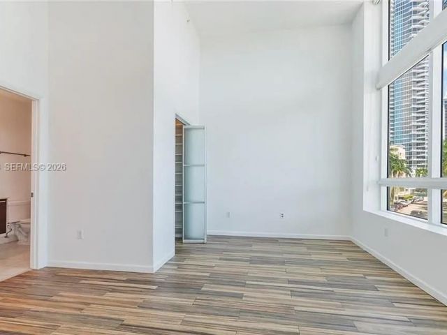 Apartment for sale  Unit #506 - photo 7495235