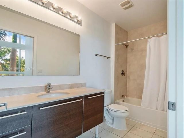 Apartment for sale  Unit #506 - photo 7495238