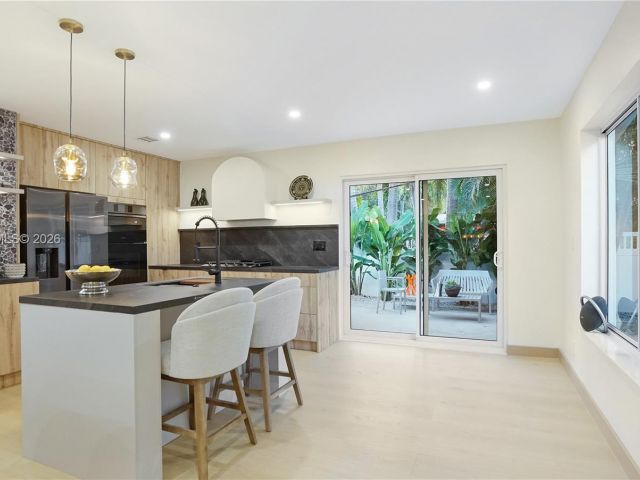 Home for sale at 2749 NE 10th Ave - photo 7515632