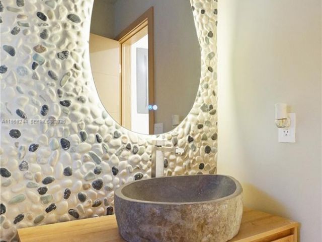 Home for sale at 2749 NE 10th Ave - photo 7515642