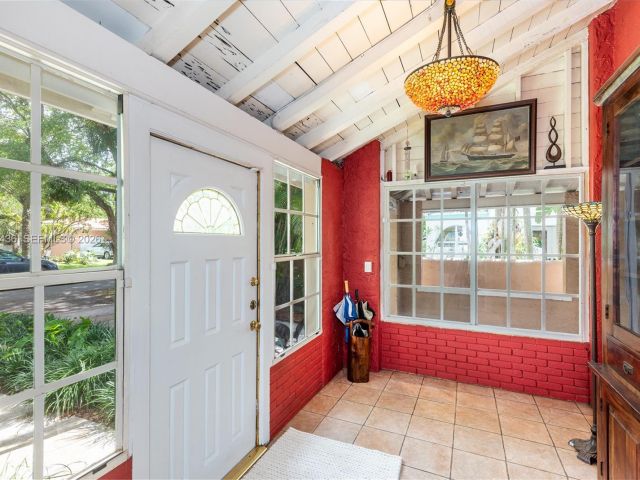 Home for sale at 1256 Algeria Ave - photo 7515489