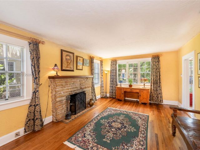 Home for sale at 1256 Algeria Ave - photo 7515490