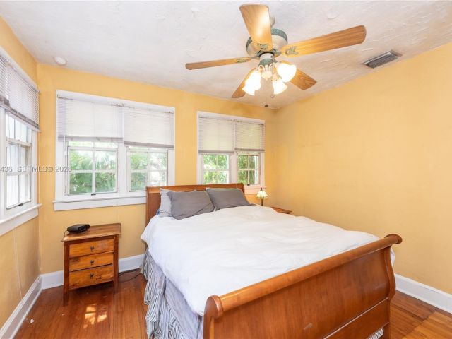 Home for sale at 1256 Algeria Ave - photo 7515505