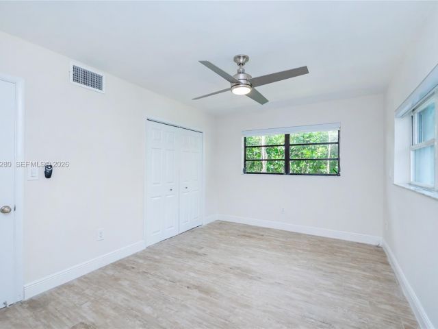 Home for sale at 310 Harbor Ct - photo 7347348