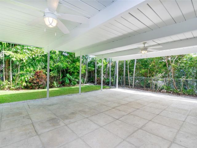 Home for sale at 310 Harbor Ct - photo 7347362