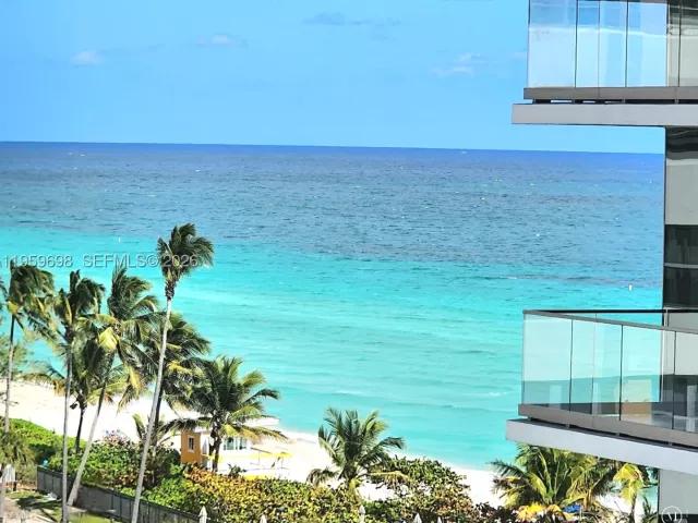 2-bedroom condo for sale in Hallandale Beach - 2030 S Ocean Dr 823 - MondialRealty