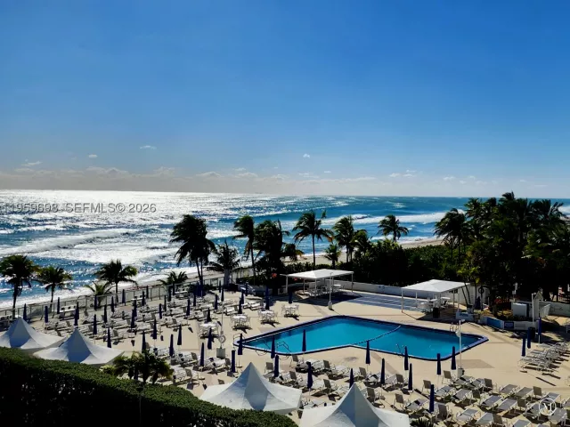 2-bedroom condo for sale in Hallandale Beach - 2030 S Ocean Dr 823 - MondialRealty
