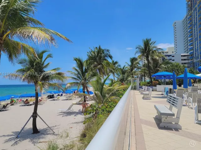 2-bedroom condo for sale in Hallandale Beach - 2030 S Ocean Dr 823 - MondialRealty